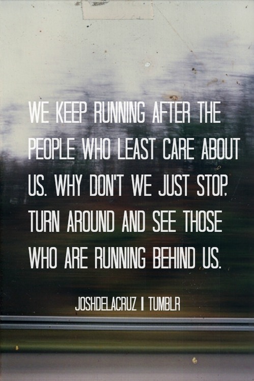 Who's behind you...? Who's behind you...?